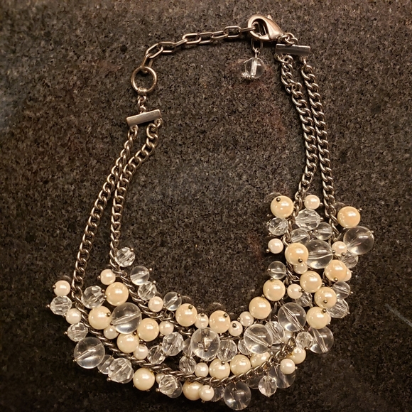 Chunky Beaded Bib Necklace Clear Pearl Beads Gun Metal Chain - Picture 2 of 10